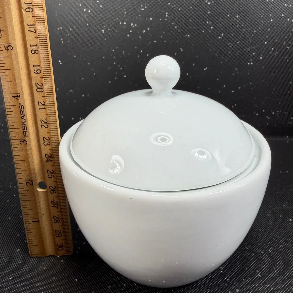Fitz and Floyd Everyday White Porcelain Sugar Bowl with Lid 4x5 Inch Classic